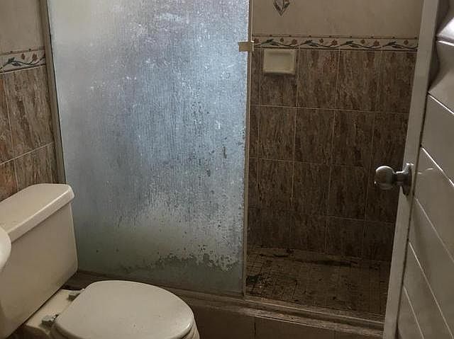 2nd image of 153 Calle 6