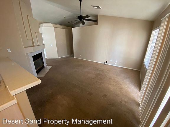 4th image of 4715 Carefree Dr