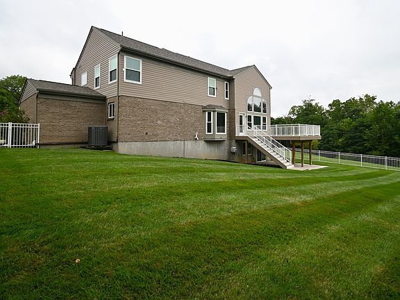 5th image of 2081 Blankenbecker Dr
