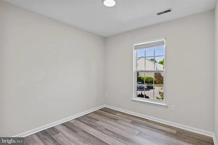 8880 Papillon Dr — Photo 29