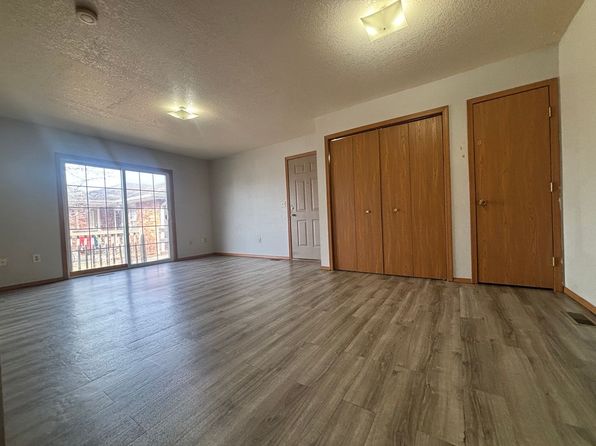 2862 S Meadowbrook Ave APT 11