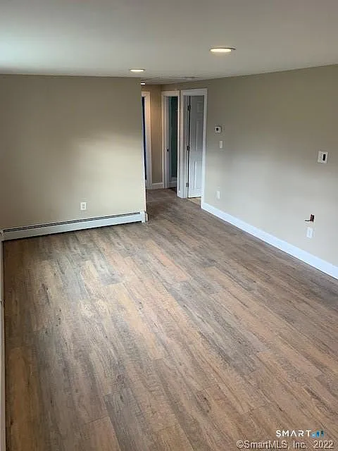 4 bed, 2.0 bath, 1512 sqft, $2,400 — Photo 4