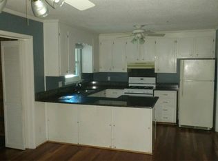 2016 Valrose Dr, Charlotte, NC 28216