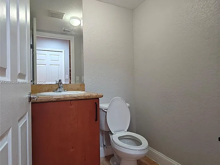 17866 NW 74th Ct — Photo 10