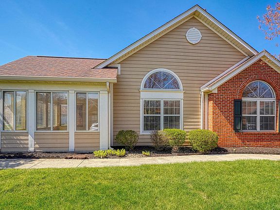 2nd image of 4695 Collingville Way