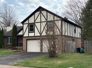 7920 Barbour Manor Dr, Louisville, KY 40241