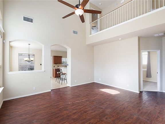 5th image of 2426 Duval Dr