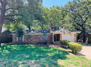 2204 Pontiac Dr, Arlington, TX 76013