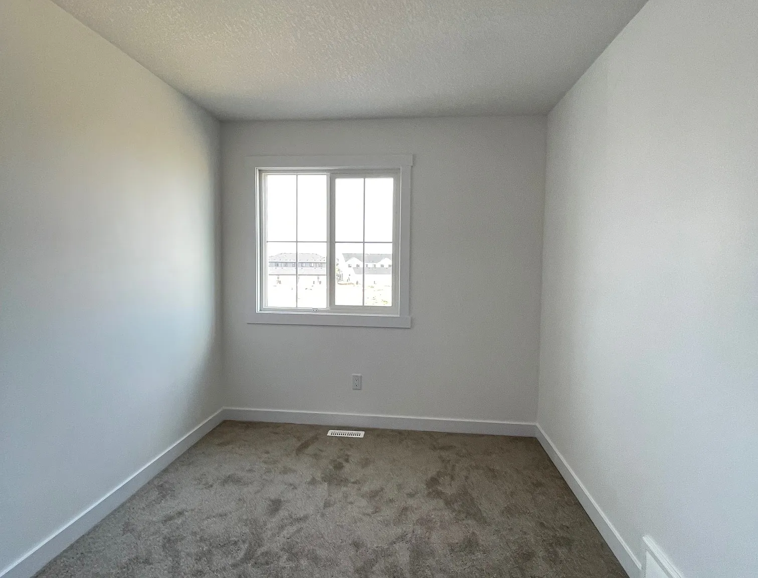 Double Garage Unit - 7020 Keswick Common Sw — Photo 3
