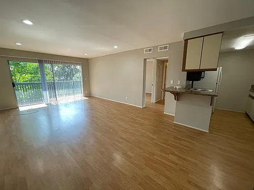 412 N Bellflower Blvd #208 Photo 1
