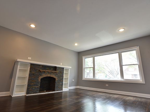 2nd image of 8441 S Luella Ave