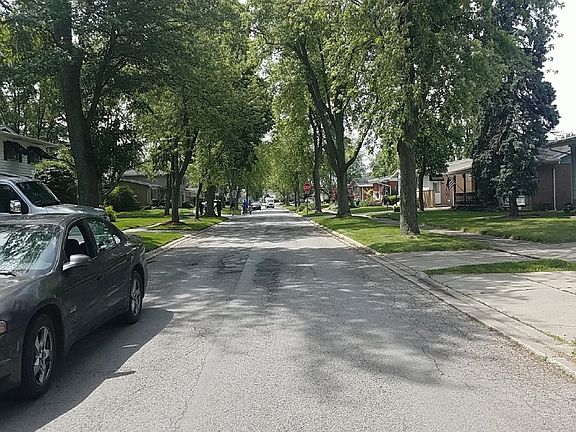 4th image of 308 N Gay Ct