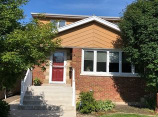 6043 S Moody Ave, Chicago, IL