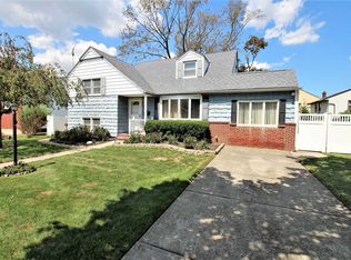 137 George Pl, Oceanside, NY 11572