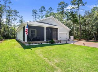 393 Bayside Dr, Freeport, FL 32439