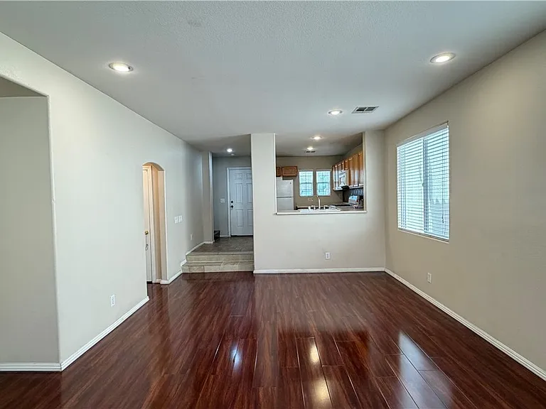 9284 Millikan Ave — Photo 4