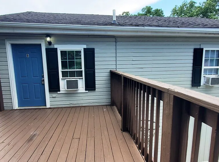 36 Zion Church Rd #B — Photo 2