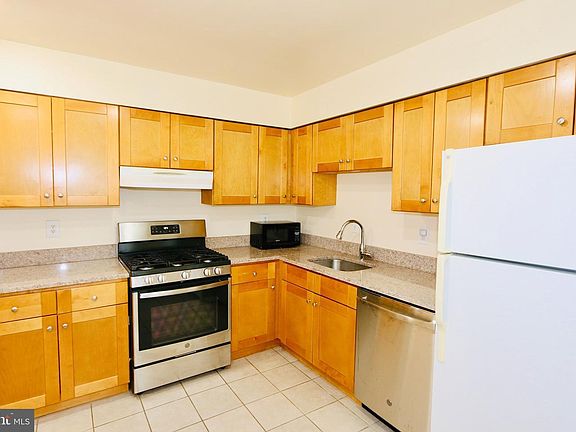5th image of 15910 Yukon Ln