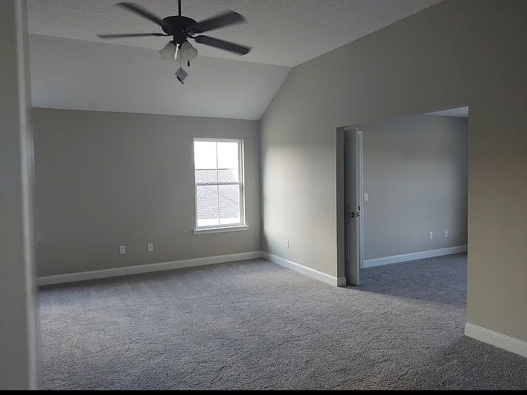 460 Thorp Cir — Photo 16