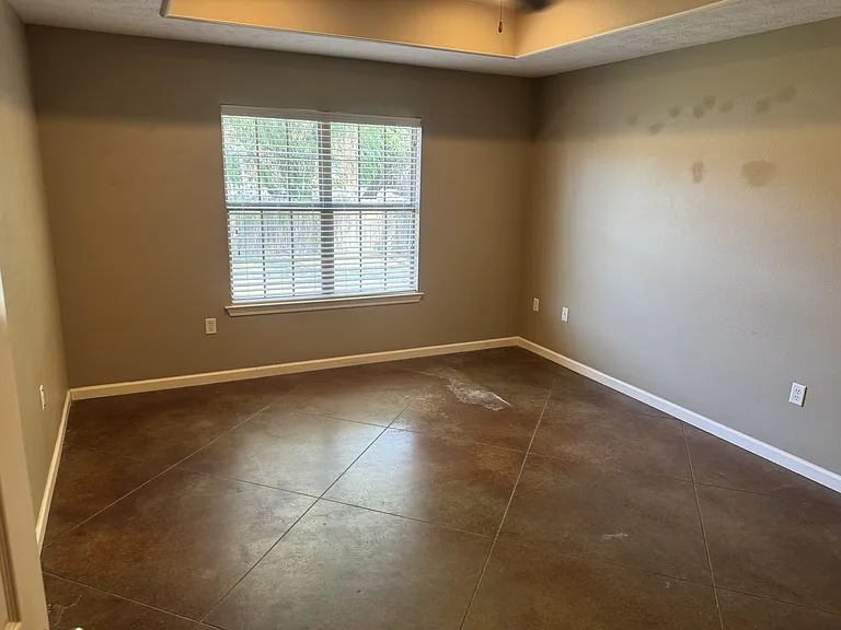 2830 Longbow Ln — Photo 7
