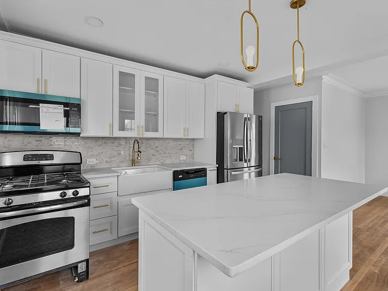 119 Belmont Ave — Photo 6