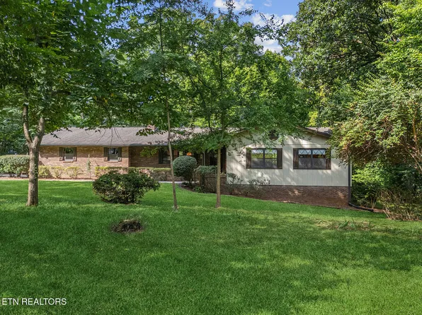 2117 Lake Point Dr, Knoxville, TN 37922