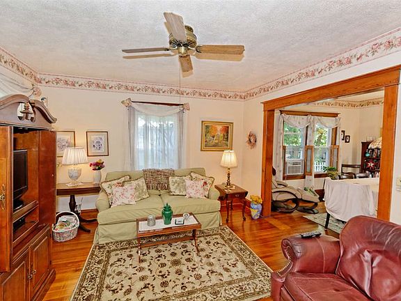 4th image of 11 Austain Ave
