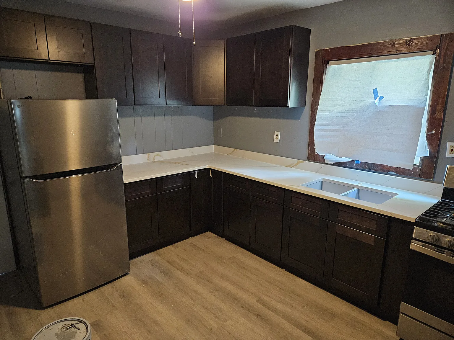 3 bed, 1000 sqft, $1,600 — Photo 1