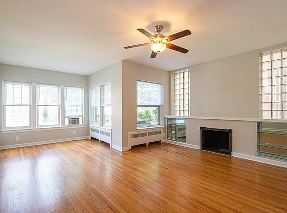 2nd image of 6514 N Bosworth Ave #1