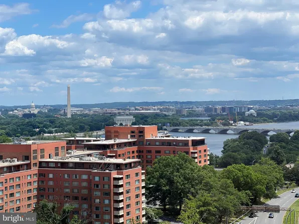 1600 N Oak St APT 1410, Arlington, VA 22209