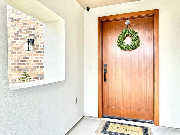 3rd image of 507 Cienega Ln
