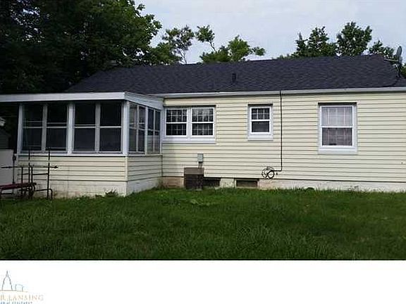 2nd image of 1833 Park Ave
