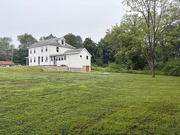 4th image of 208 Greenfield Rd