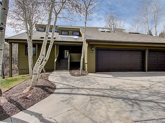 2nd image of 3743 Ecker Hill Dr