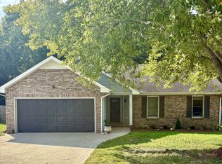 152 Shady Maple Dr, Clarksville, TN 37043