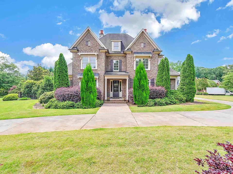 1st image of 104 Land Grant Dr