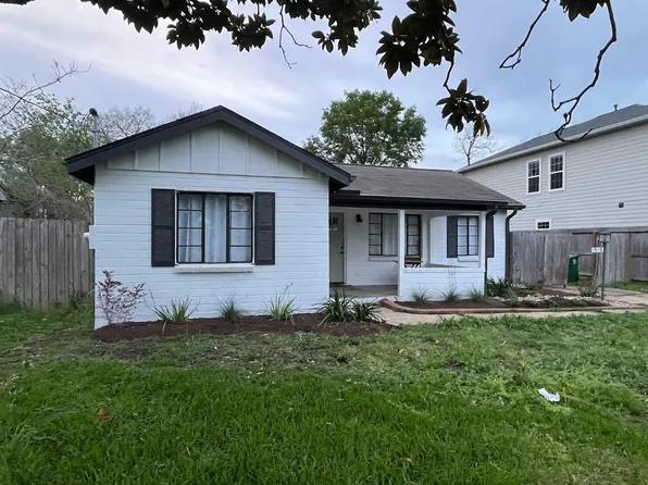1516 Des Jardines St, Houston, TX 77023