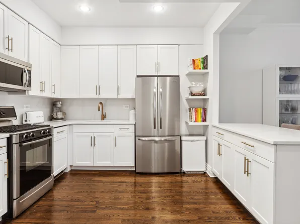 5 Mount Morris Park West image 6 of 12