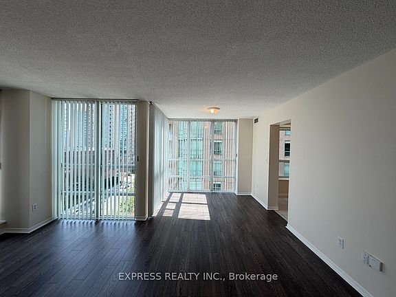 5th image of 39 Pemberton Ave #715