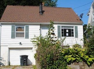 1070 Linden Ave, Akron, OH 44310