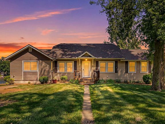 3rd image of 10287 Vistula Rd