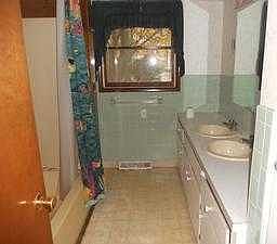 2nd image of 90 Mary Lou Dr