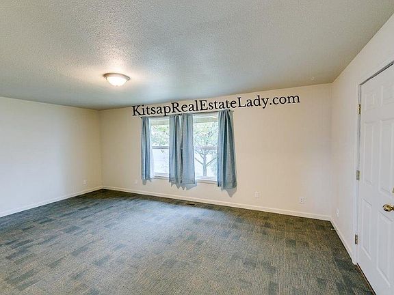 3rd image of 1615 Fircrest Dr SE