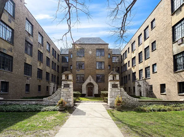 734 Noyes St Unit P-2, Evanston, IL 60201