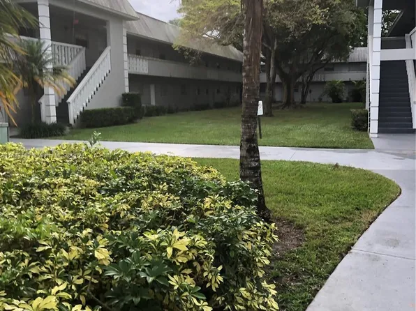 17255 SW 95th Ave APT 346, Palmetto Bay, FL 33157