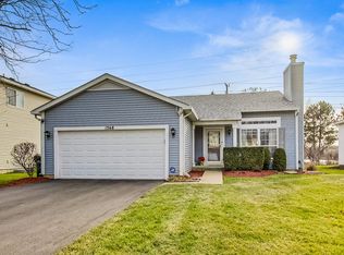 1368 Almaden Ln, Gurnee, IL 60031