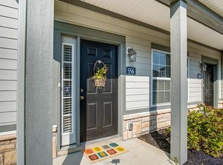 556 Redwood Ln, Lewis Center, OH 43035