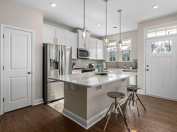 2nd image of 3011 Deep Green Ct