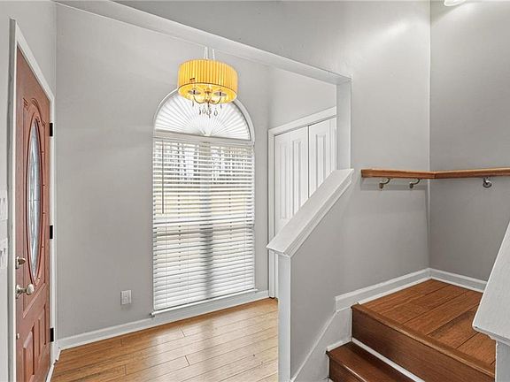 5th image of 133 Harold Dr