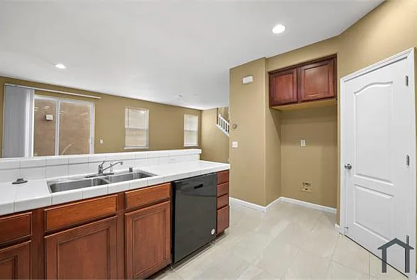 3245 Portage Way — Photo 31